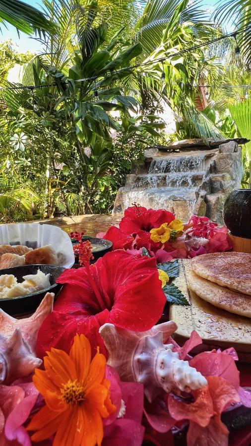 לאס גלראס Chalet Tropical Hotel & Restaurant-Pizzeria מראה חיצוני תמונה